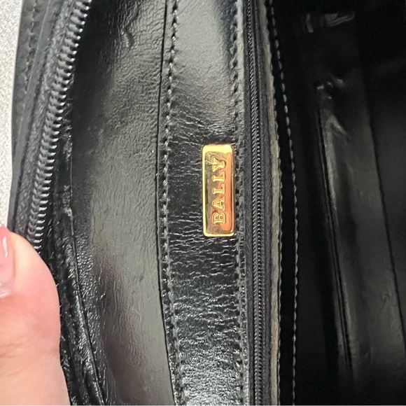 VTG Bally Structured Hex Black Leather Shoulder Bag Crossbody with Gold Hardware - Picture 8 of 16